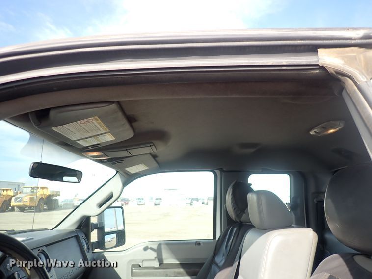 image for item DQ5102 2012 Ford F250 Super Duty  SuperCab pickup truck