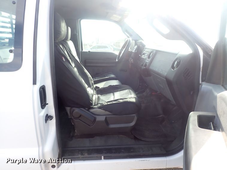 image for item DQ5102 2012 Ford F250 Super Duty  SuperCab pickup truck