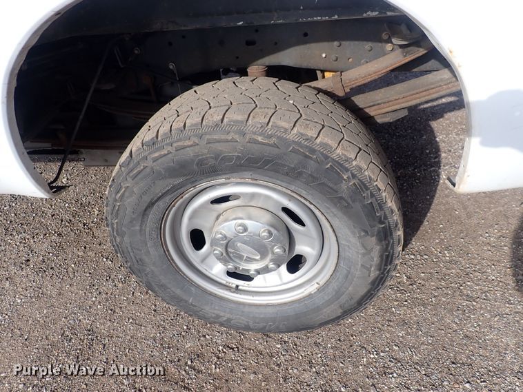 image for item DQ5102 2012 Ford F250 Super Duty  SuperCab pickup truck