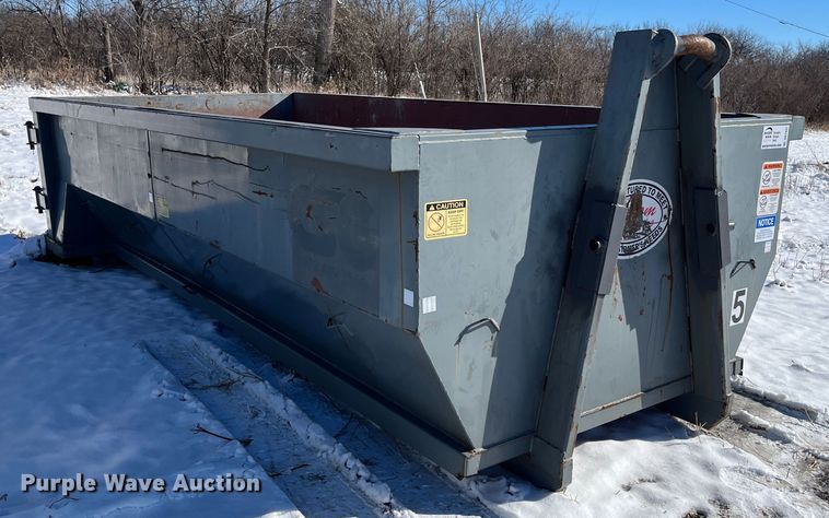 image for item DR7437 Roll-off dumpster