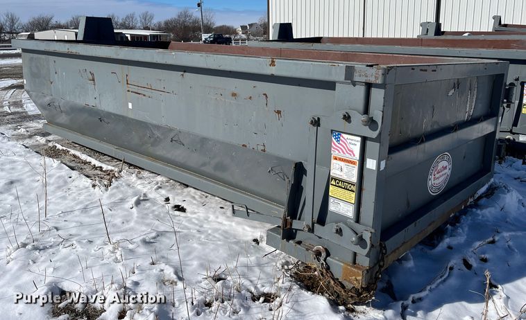image for item DR7437 Roll-off dumpster