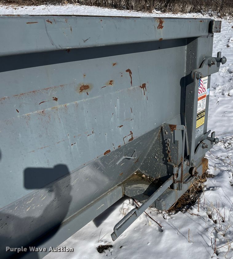 image for item DR7437 Roll-off dumpster