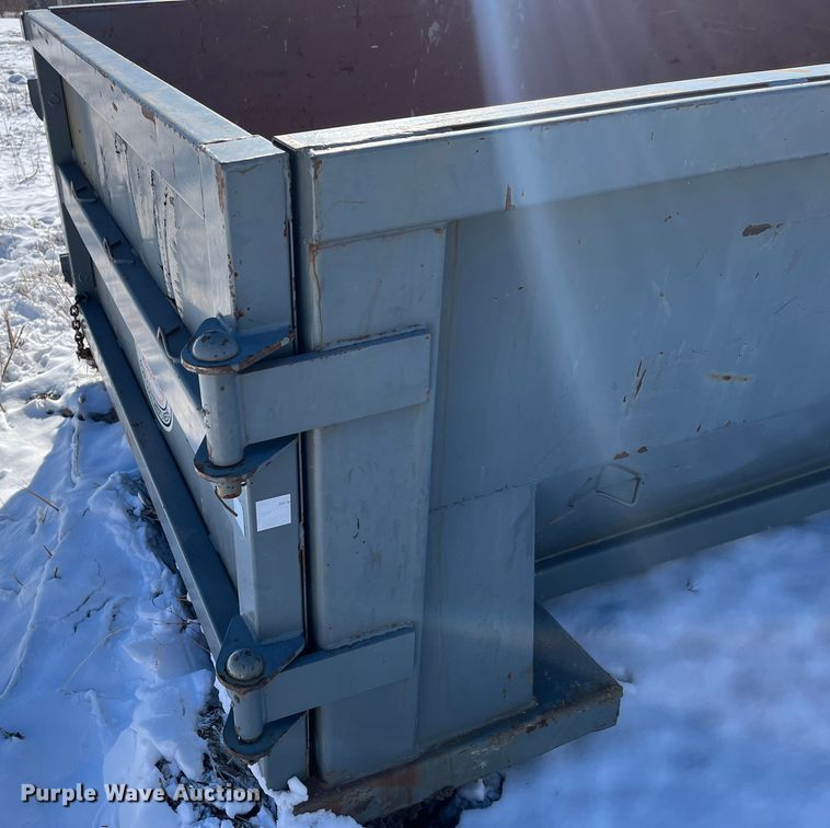 image for item DR7437 Roll-off dumpster