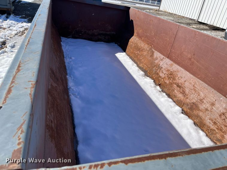 image for item DR7440 Roll-off dumpster