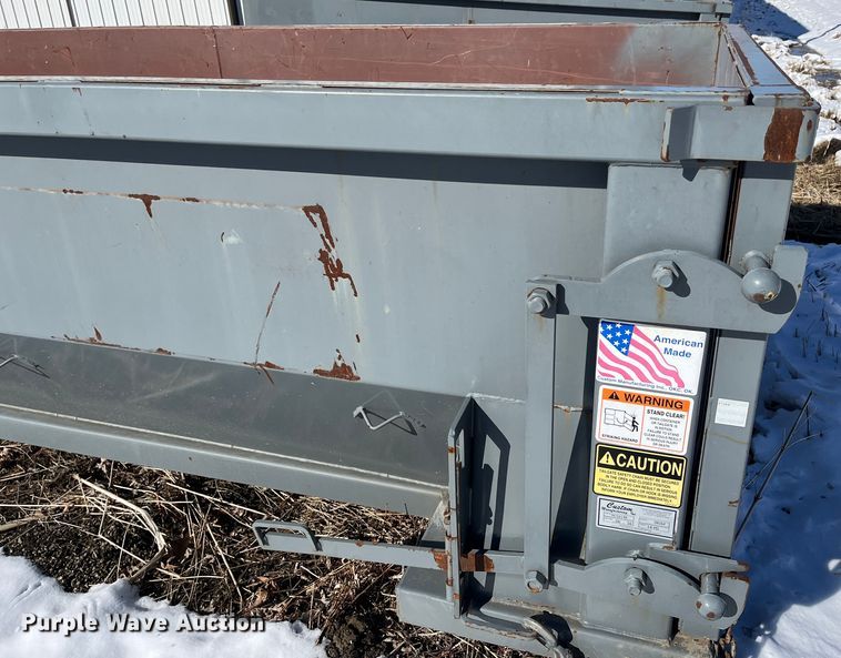 image for item DR7440 Roll-off dumpster