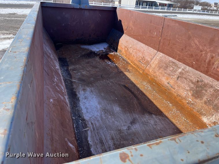 image for item DR7441 Roll-off dumpster