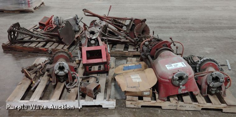 image for item DR8135 (6) Ridgid pipe threading machines