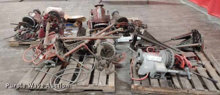 image for item DR8135 (6) Ridgid pipe threading machines