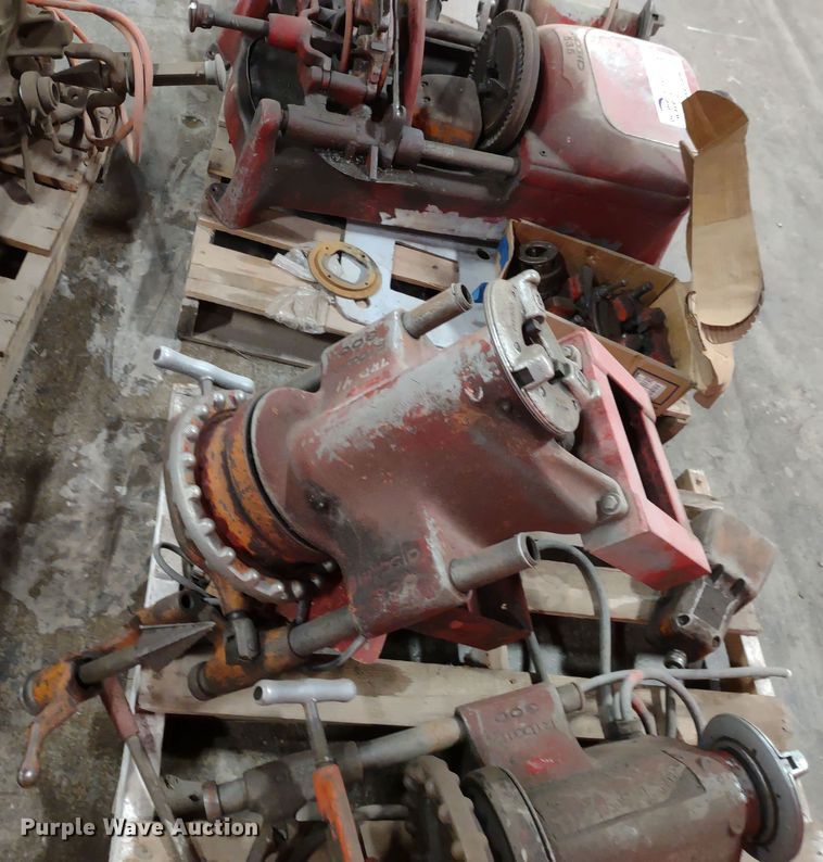 image for item DR8135 (6) Ridgid pipe threading machines