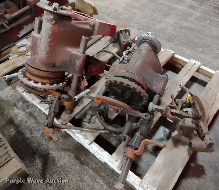 image for item DR8135 (6) Ridgid pipe threading machines