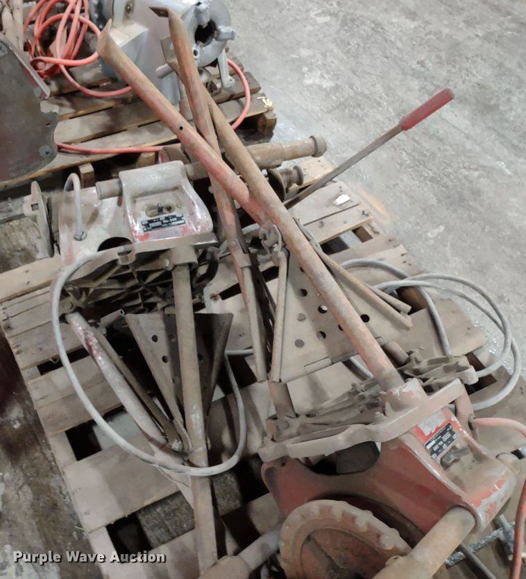 image for item DR8135 (6) Ridgid pipe threading machines