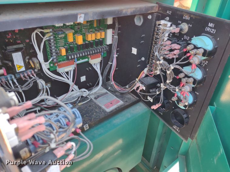 image for item DR8138 Onan  generator