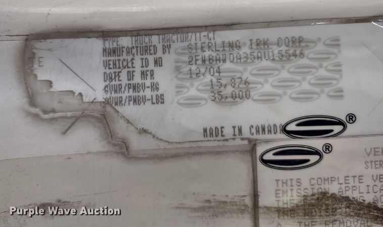 image for item DR8154 2005 Sterling L8500  truck cab and chassis