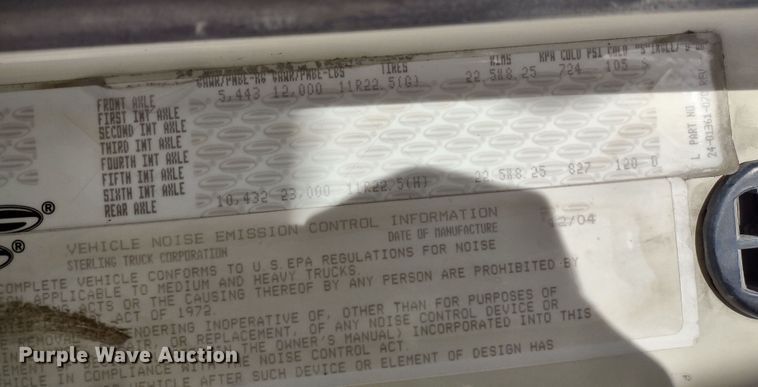 image for item DR8154 2005 Sterling L8500  truck cab and chassis