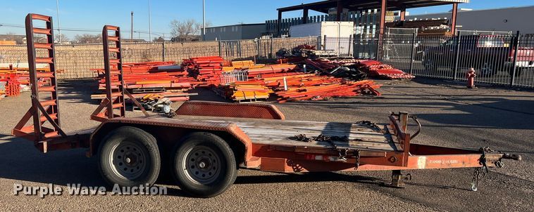 image for item DS2627 2002 Diamond T  utility trailer