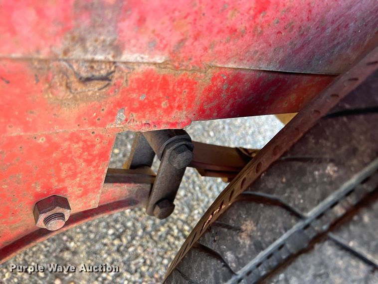 image for item DS2627 2002 Diamond T  utility trailer