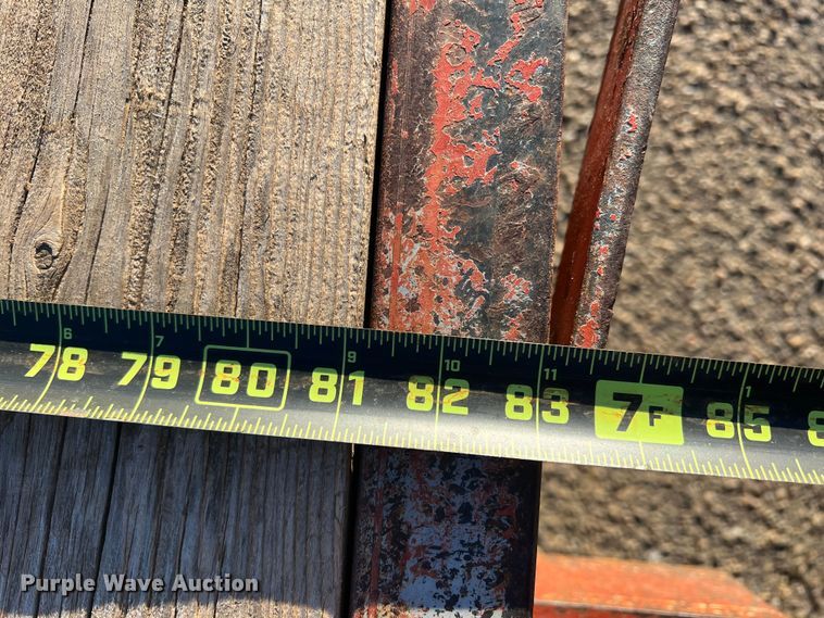 image for item DS2627 2002 Diamond T  utility trailer