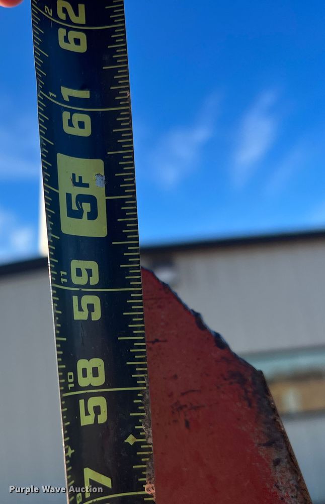 image for item DS2627 2002 Diamond T  utility trailer