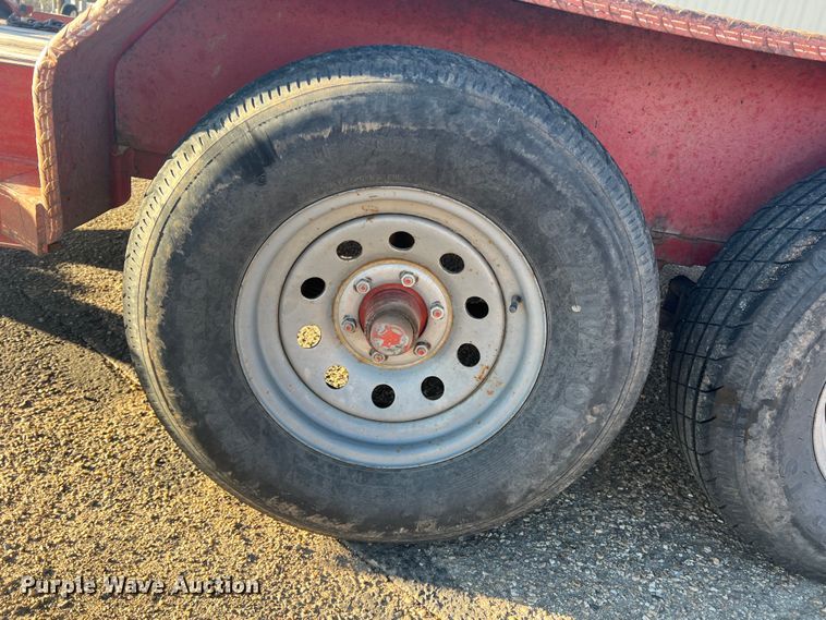 image for item DS2627 2002 Diamond T  utility trailer