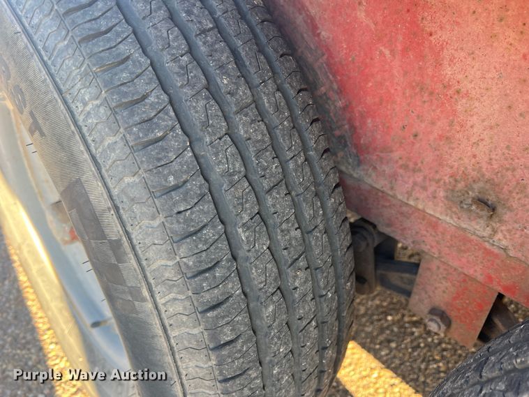 image for item DS2627 2002 Diamond T  utility trailer