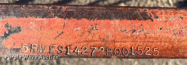 image for item DS2627 2002 Diamond T  utility trailer