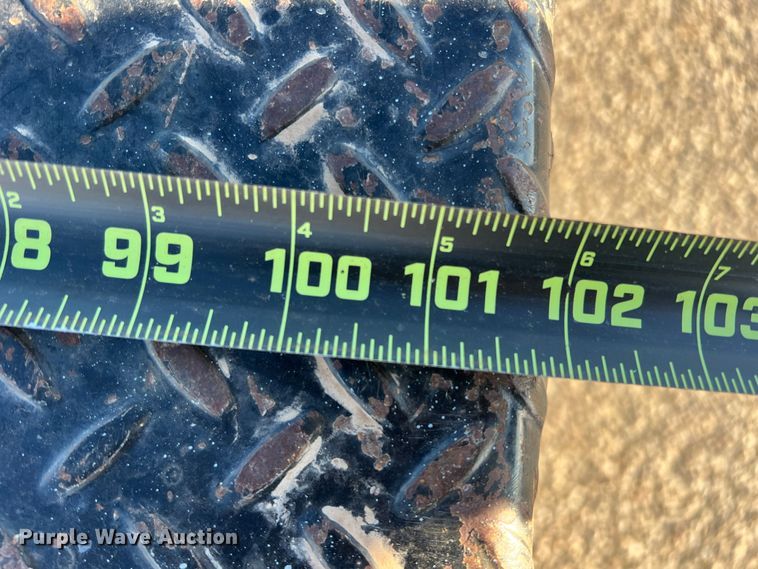 image for item DS2634 2008 Diamond C  utility trailer