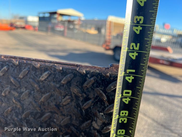 image for item DS2634 2008 Diamond C  utility trailer