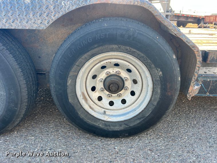 image for item DS2634 2008 Diamond C  utility trailer