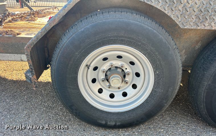 image for item DS2634 2008 Diamond C  utility trailer