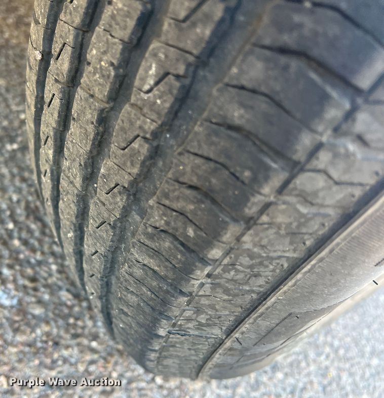 image for item DS2634 2008 Diamond C  utility trailer