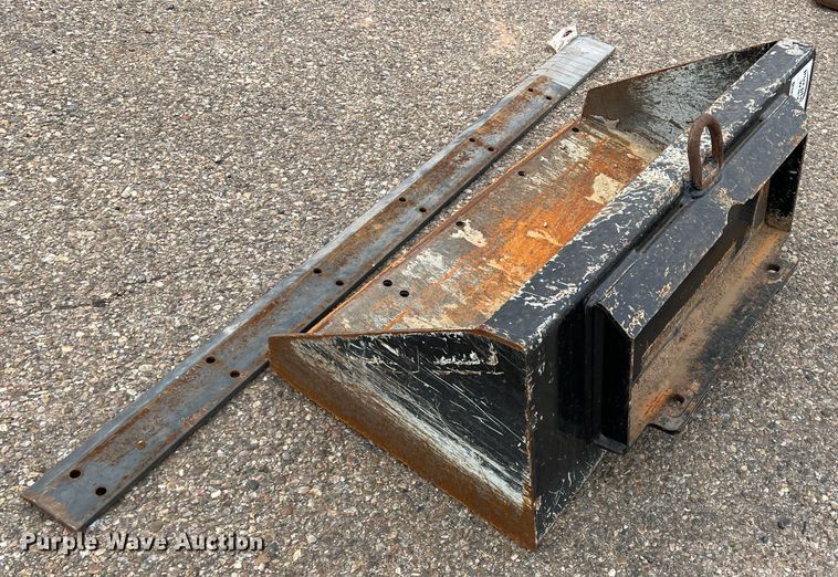 image for item DS2635 Skid steer bucket