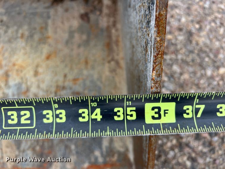 image for item DS2635 Skid steer bucket