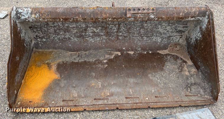 image for item DS2636 Skid steer bucket
