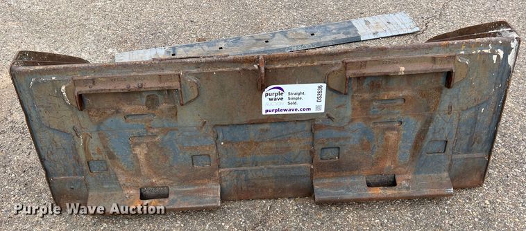 image for item DS2636 Skid steer bucket