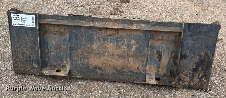 image for item DS2637 Skid steer bucket