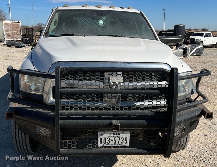 image for item DS2641 2014 Dodge Ram 5500  Crew Cab flatbed truck