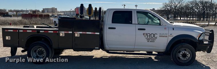 image for item DS2641 2014 Dodge Ram 5500  Crew Cab flatbed truck