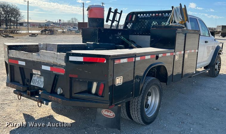 image for item DS2641 2014 Dodge Ram 5500  Crew Cab flatbed truck