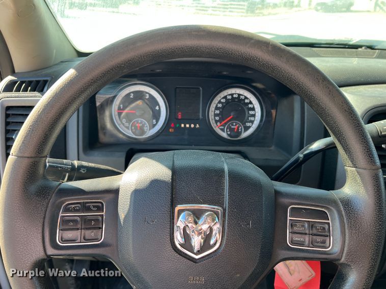 image for item DS2641 2014 Dodge Ram 5500  Crew Cab flatbed truck