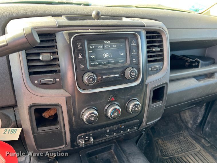 image for item DS2641 2014 Dodge Ram 5500  Crew Cab flatbed truck