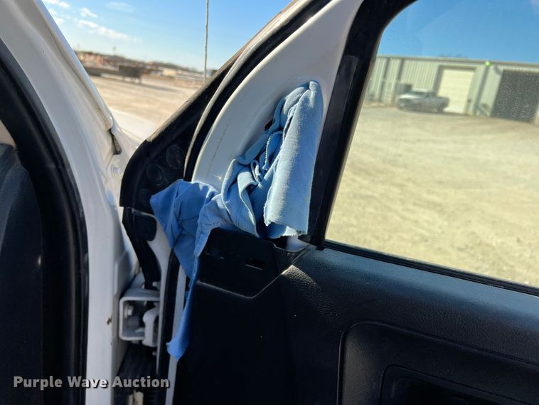 image for item DS2641 2014 Dodge Ram 5500  Crew Cab flatbed truck