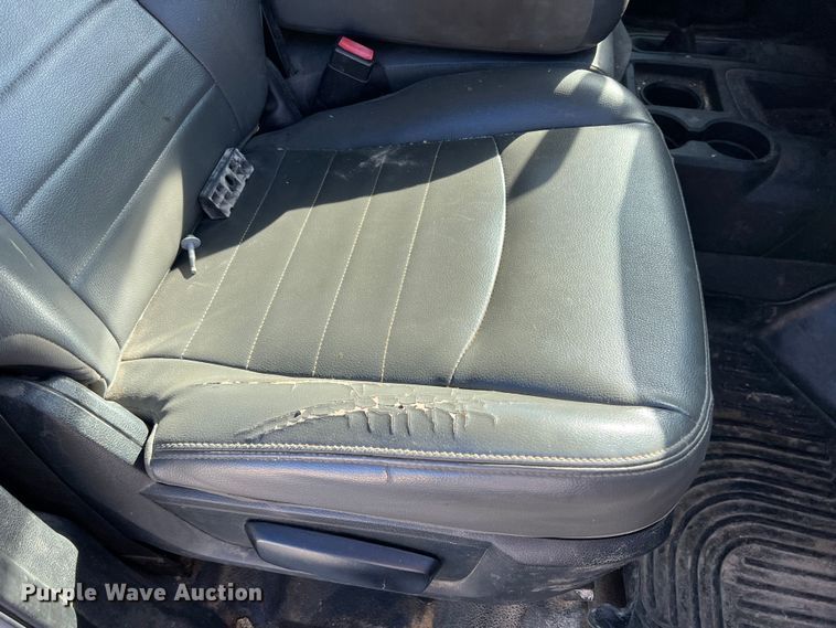 image for item DS2641 2014 Dodge Ram 5500  Crew Cab flatbed truck