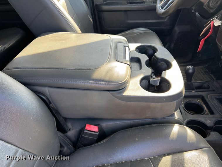 image for item DS2641 2014 Dodge Ram 5500  Crew Cab flatbed truck