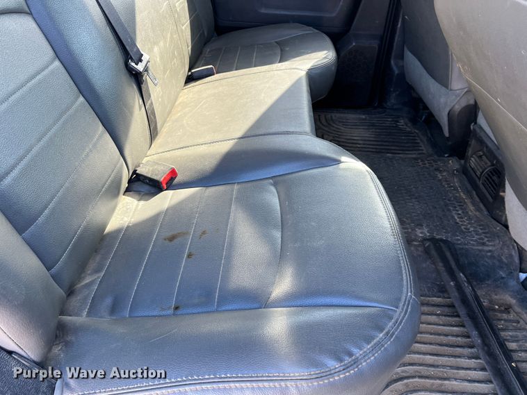 image for item DS2641 2014 Dodge Ram 5500  Crew Cab flatbed truck