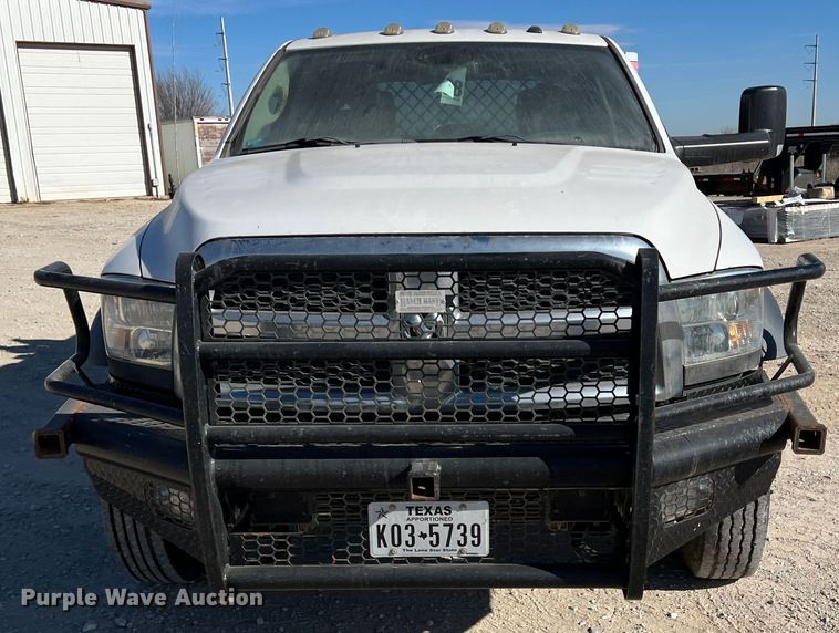 image for item DS2641 2014 Dodge Ram 5500  Crew Cab flatbed truck