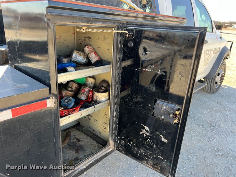 image for item DS2641 2014 Dodge Ram 5500  Crew Cab flatbed truck