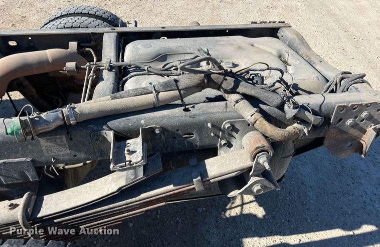 image for item DS2668 2015 Dodge Ram 5500HD  Crew Cab truck cab and chassis