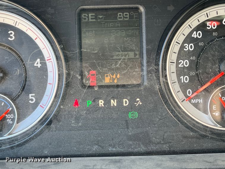 image for item DS2668 2015 Dodge Ram 5500HD  Crew Cab truck cab and chassis