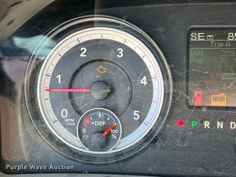 image for item DS2668 2015 Dodge Ram 5500HD  Crew Cab truck cab and chassis