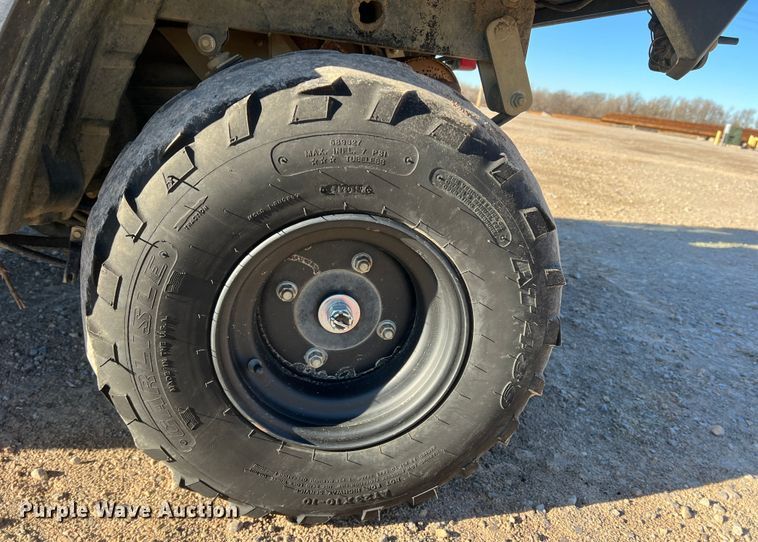 image for item DS2681 2015 Kawasaki Mule 4010  utility vehicle